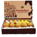 Box 500g - Kaju Katli, Besan Laddu, Khoya Kesar Barfi & Moong Dal Barfi