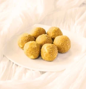 Methi laddu 4
